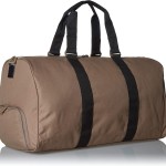 Bolso Herschel Novel Duffel En Color Marrón